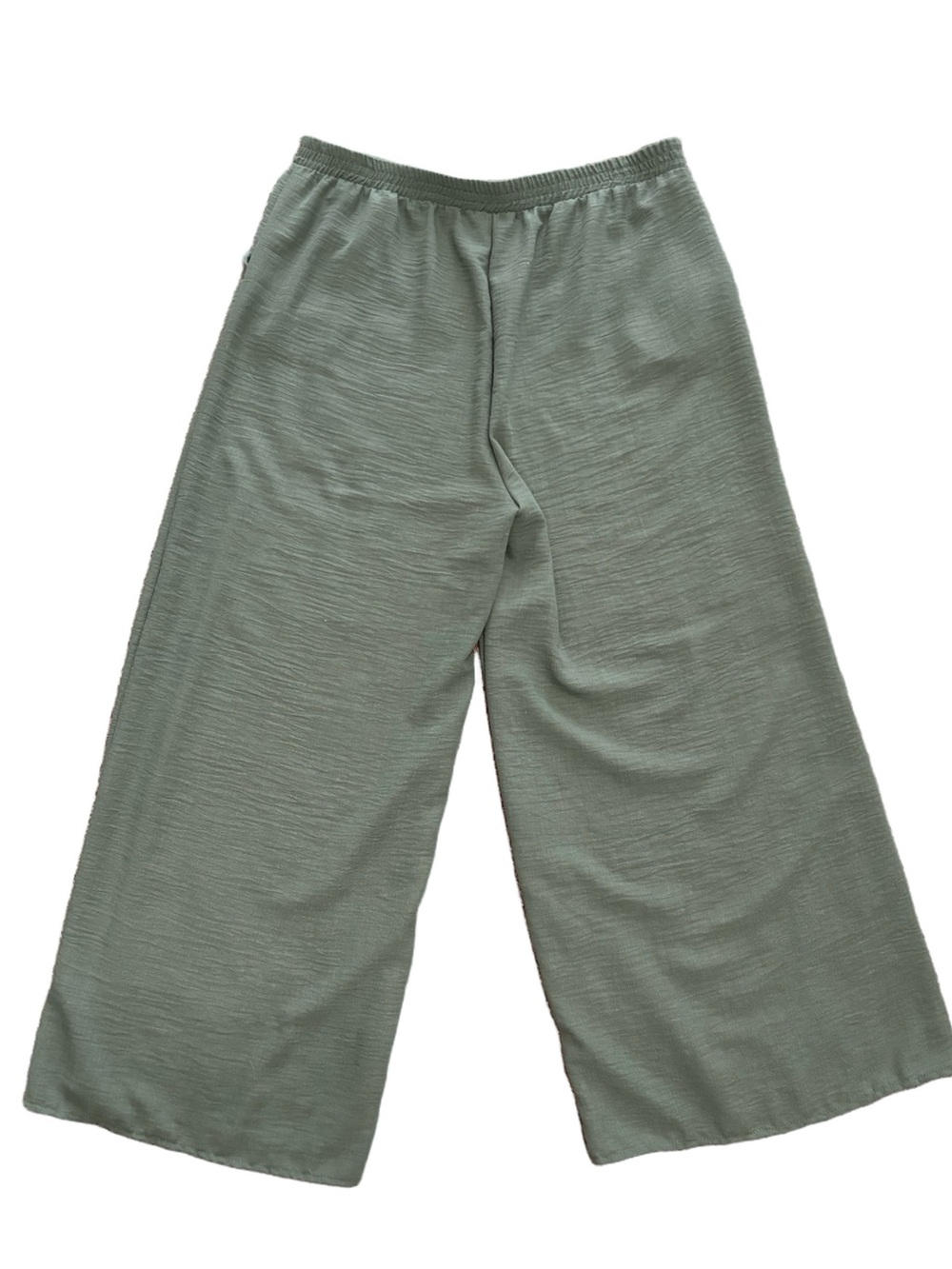 Matching boutique cropped Lounge Set Sage Green - Estimated XL - Picture 4 of 7